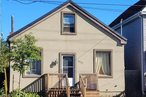 1009 Cannon Street, ON L8L 2H4