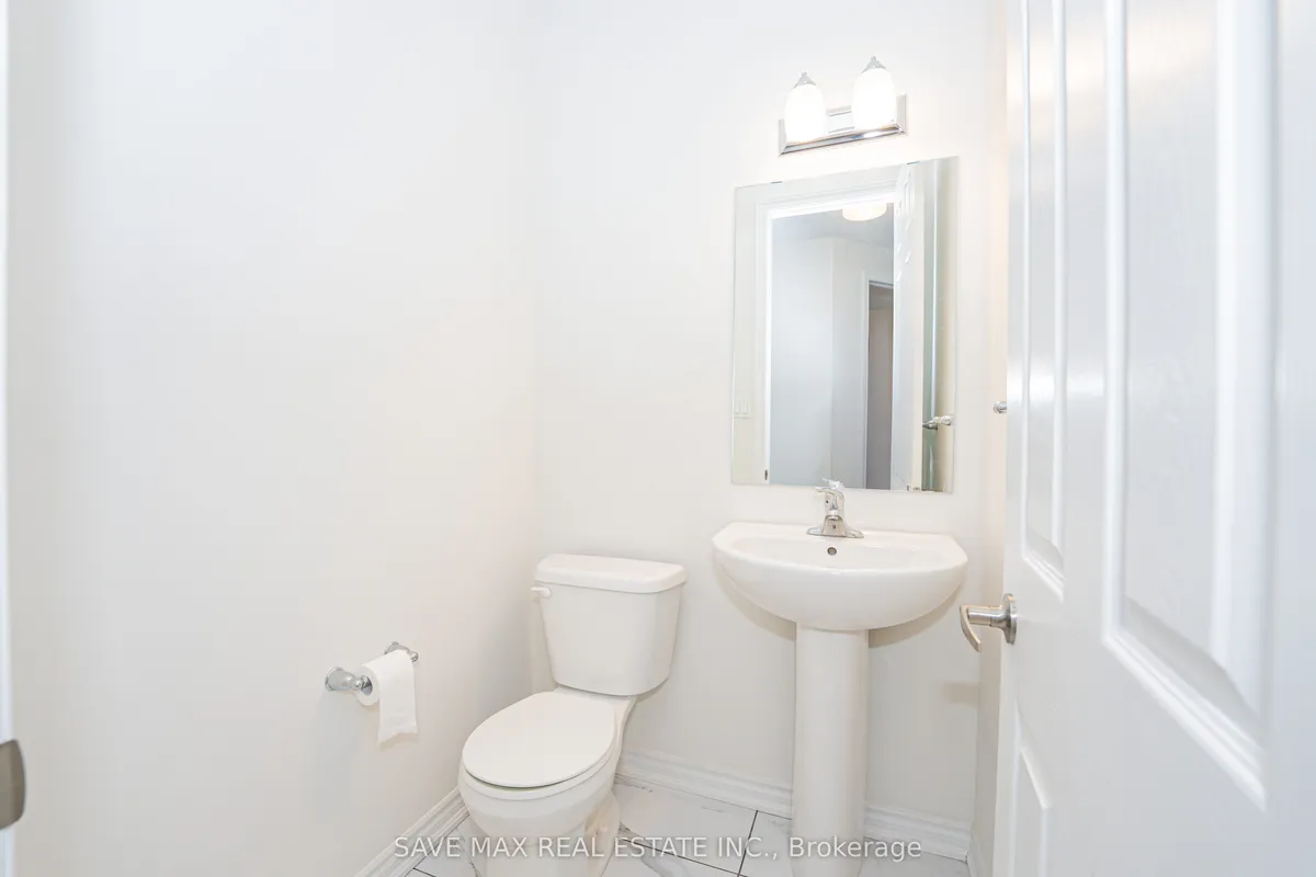 533 Hornbeck Street, ON K9A 4A1