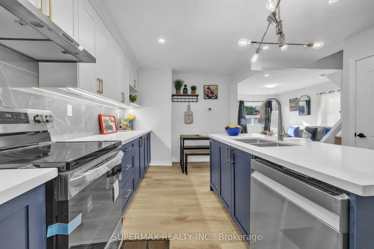 156 Brisbin Street, ON N5Z 2M1