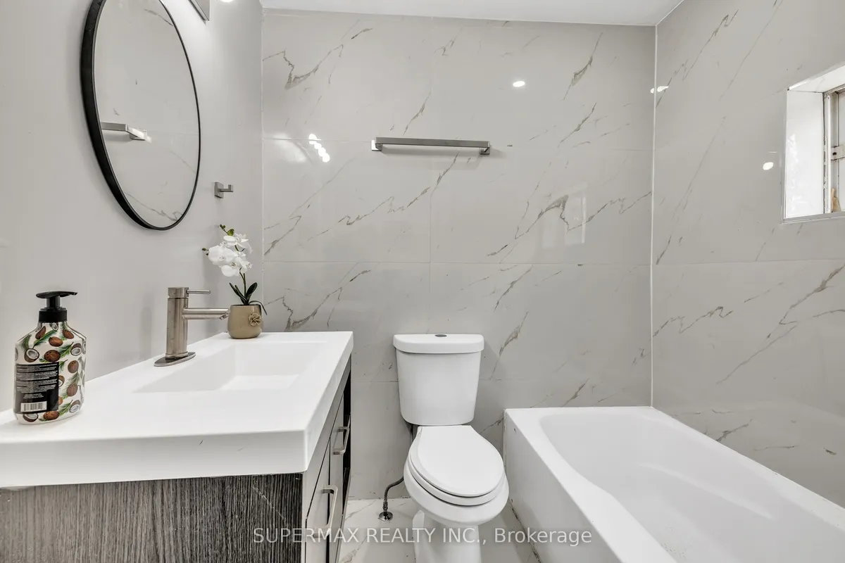 156 Brisbin Street, ON N5Z 2M1