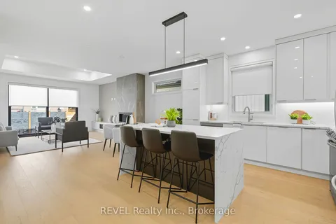 40 IVY Crescent, ON L2V 0J9