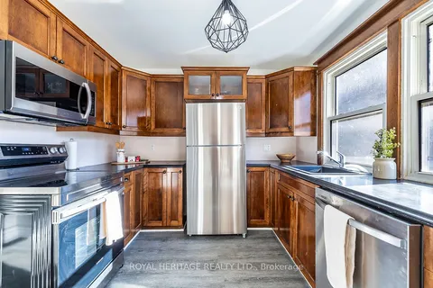 5 Roosevelt Street, ON K9V 2X6