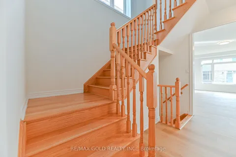 20 Mullholland Avenue, ON N3H 0C3