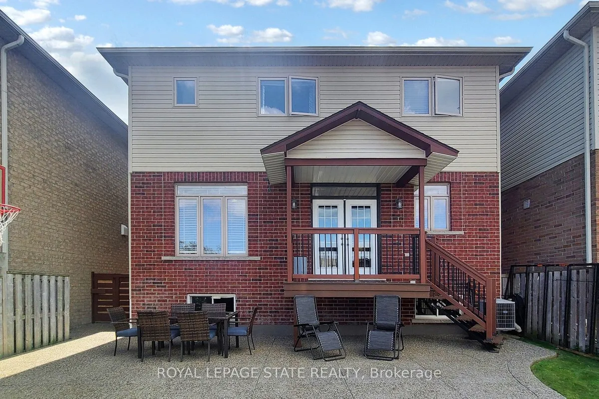 50 Bankfield Crescent, ON L8J 0C1