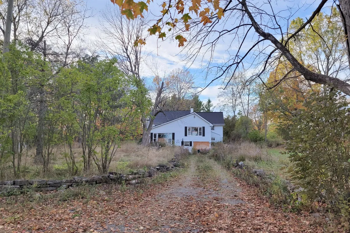 4209 Bath Road, ON K7M 4Y8