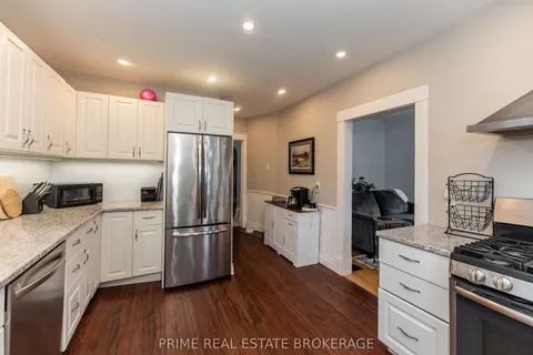 72 Walnut Street, ON N5R 2Y9