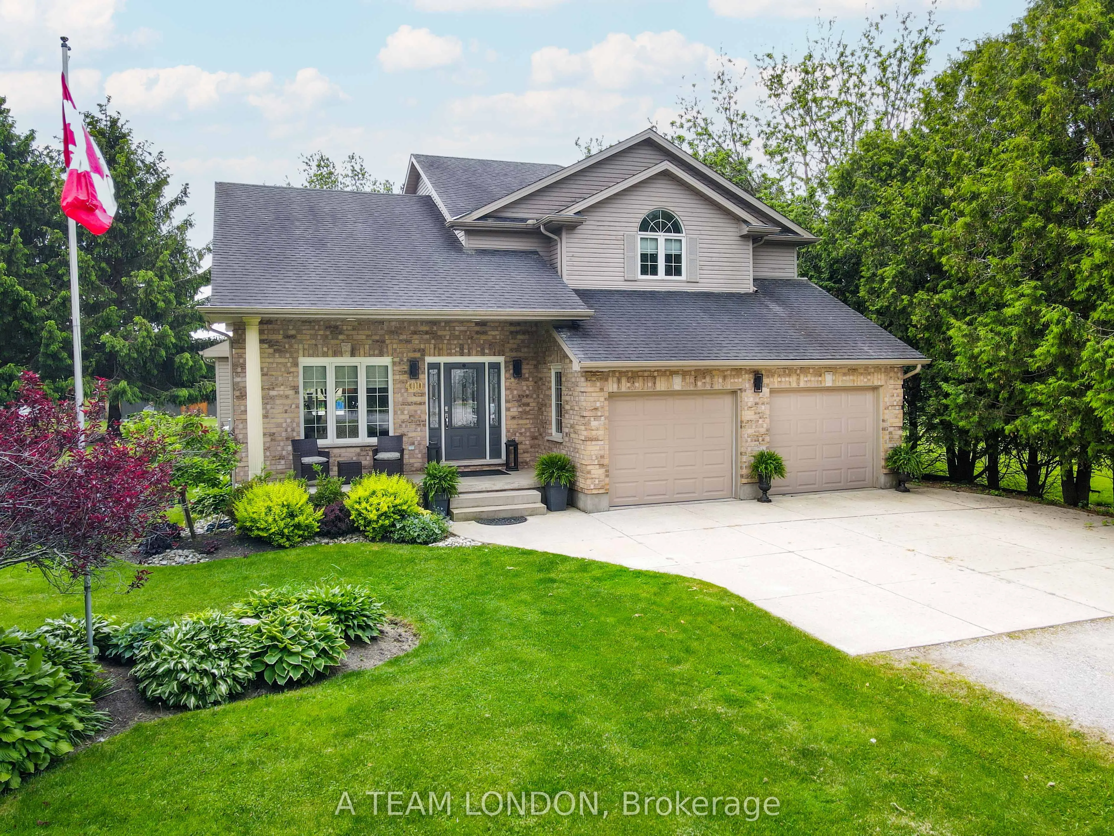 400 Second Street, ON N7G 3H8