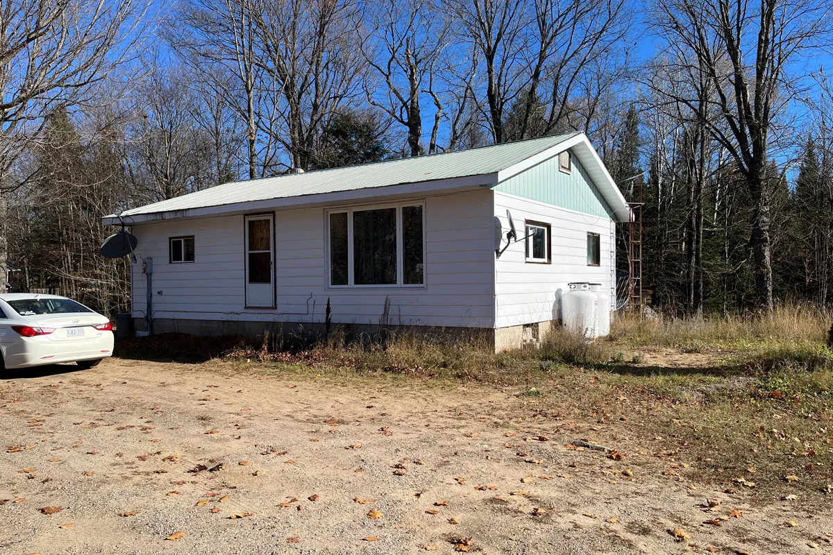 27668 Hwy 28 N/A, ON K0L 1C0