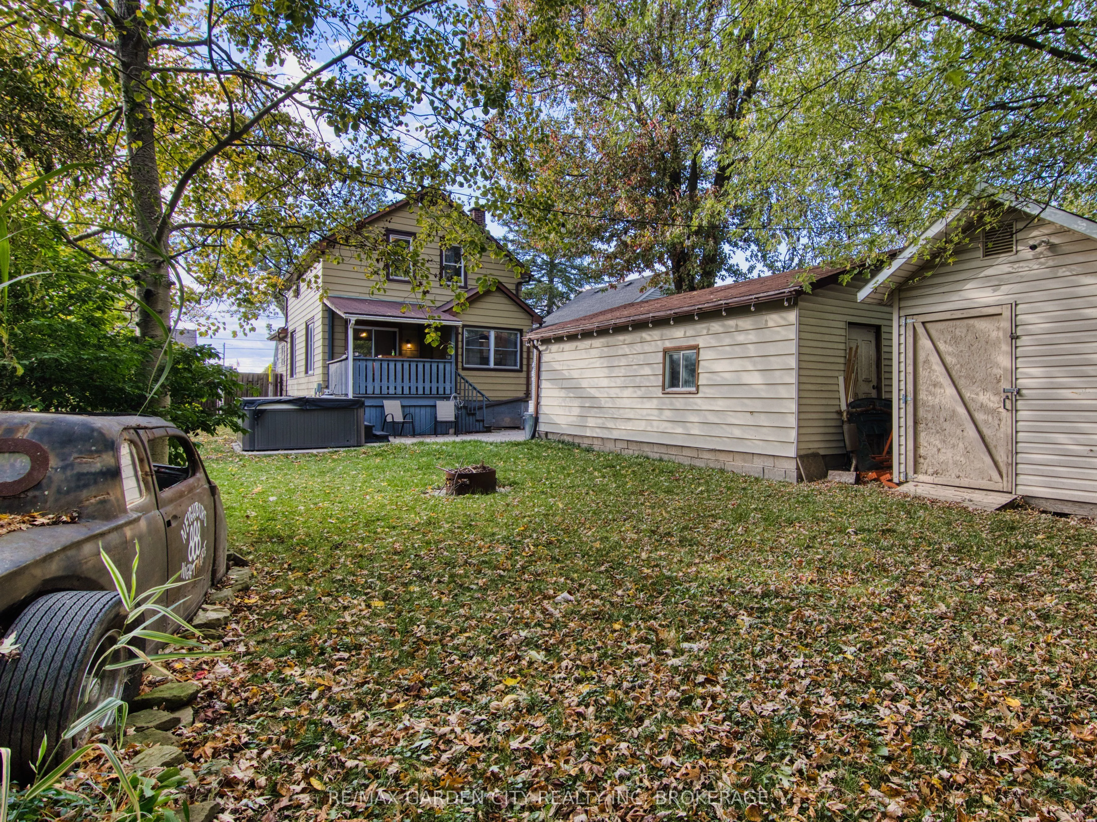 809 Steele Street, ON L3K 4Z5