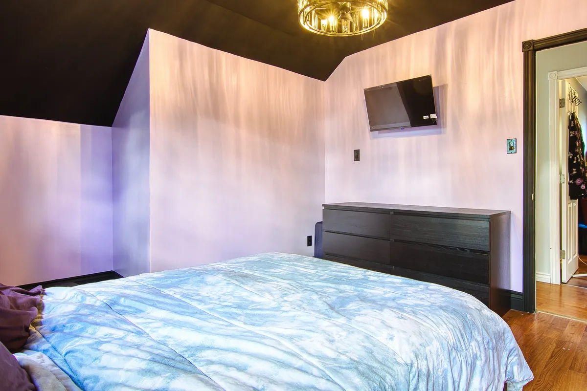 809 Steele Street, ON L3K 4Z5