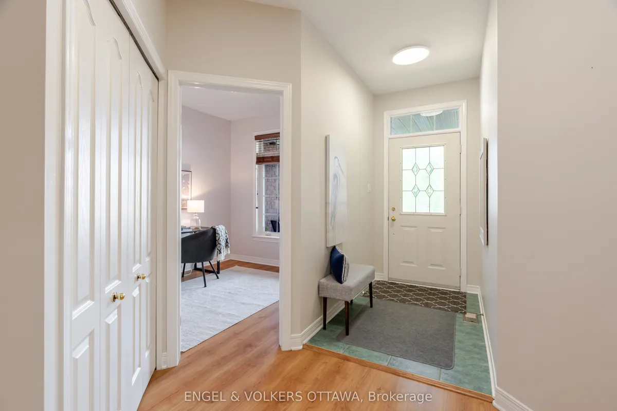 60 Sable Run Drive, ON K2S 1W7