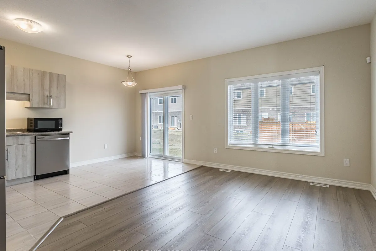 120 Sycamore Street, ON L3C 0H8