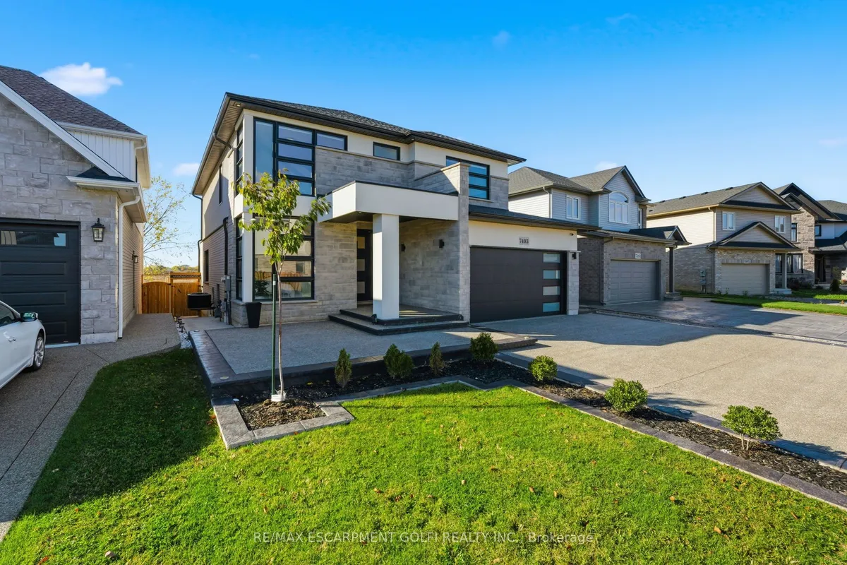 7403 Sherrilee Crescent, ON L2H 3T4