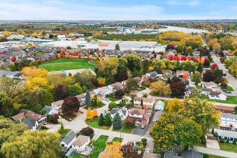 28 Runcorn Street, ON L2M 1N8