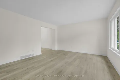 12 Inverary Road, ON N6G 3L6