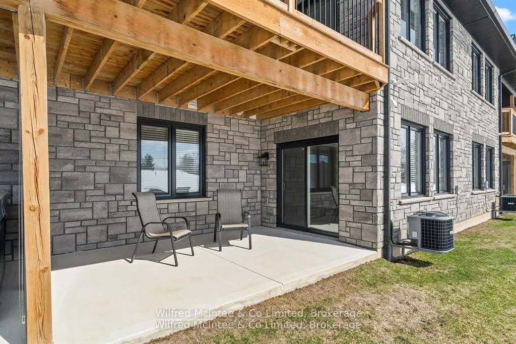 5 Palmer Marie Lane, ON N0G 1L0