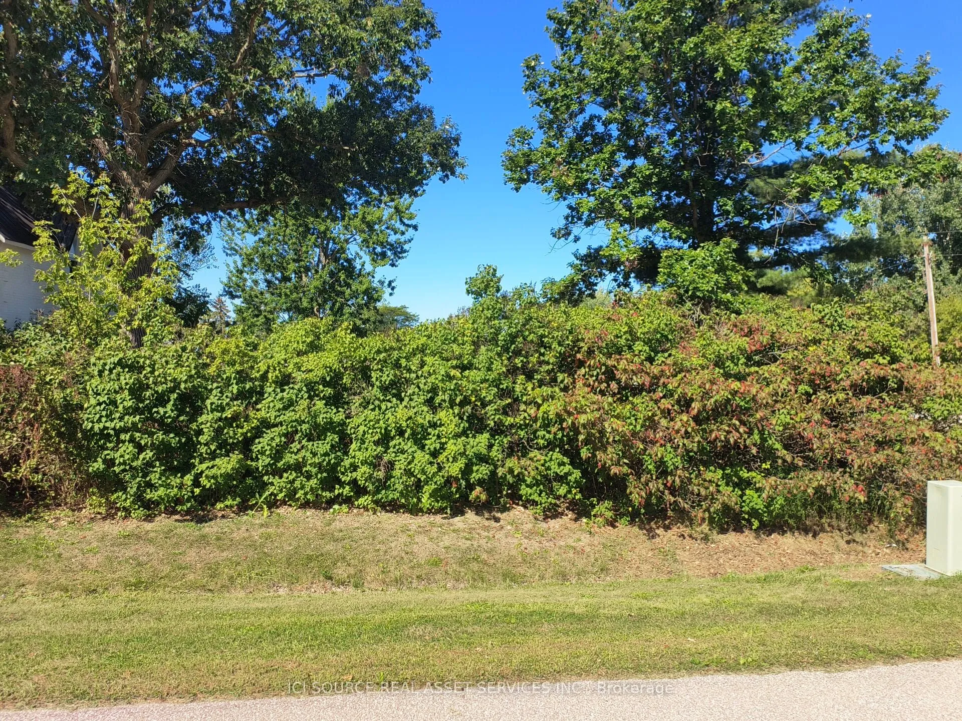 3215 Mill Street, ON N0P 2R0