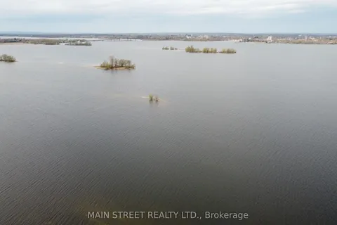 35 Peats Point Road, ON K8N 4Z7