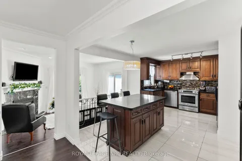 86 Huntington Lane, ON L2S 3R6