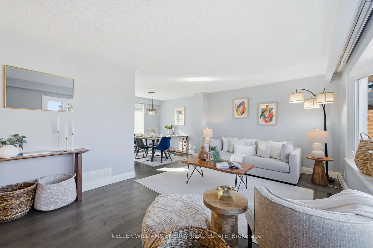 961 Curtis Crescent, ON K9A 2W4