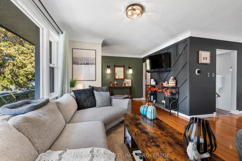 59 Loyalist Avenue, ON K7N 1K7