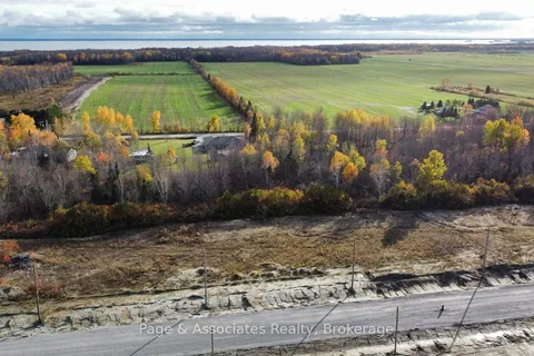 6 Vanier Street, ON P2B 0C8