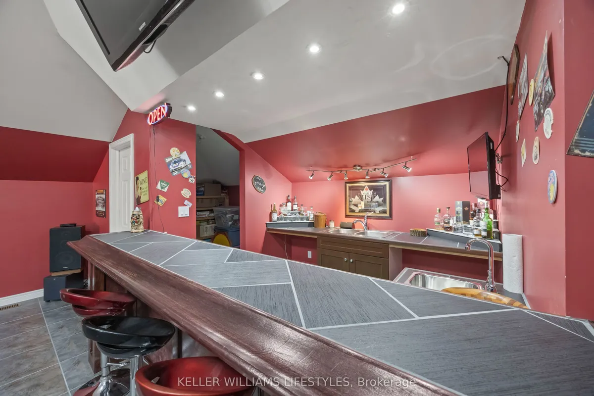 11 Hawthorn Crescent, ON N0M 1A0