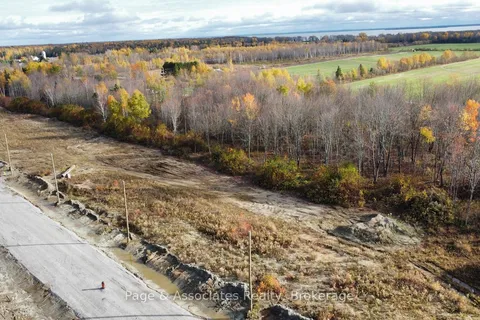 25 Vanier Street, ON P2B 0C8