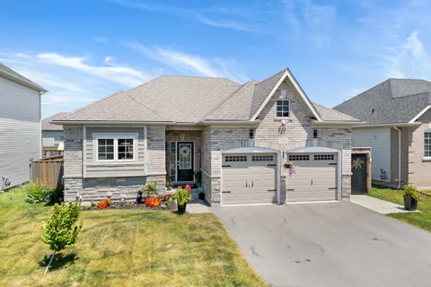 396 Brady Court, ON L2A 1N1