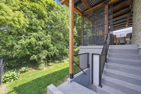 186 Timber Trail Road, ON N3B 0C7