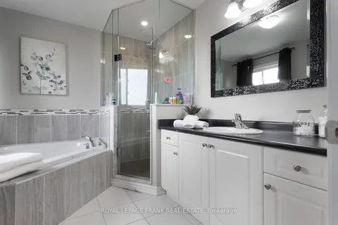 14 Manchester Court, ON K0L 1Y0