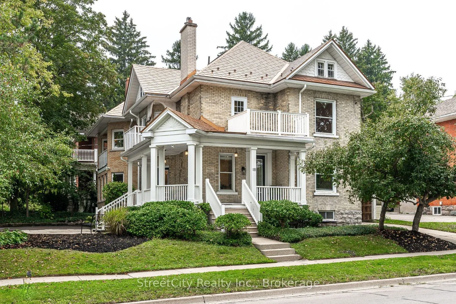 18 Waterloo Street, ON N5A 5H5