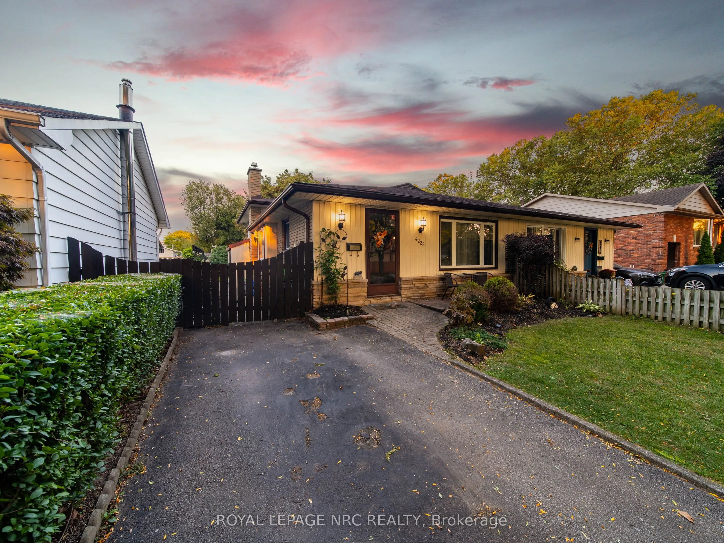 4228 York Drive, ON L2E 6Y4