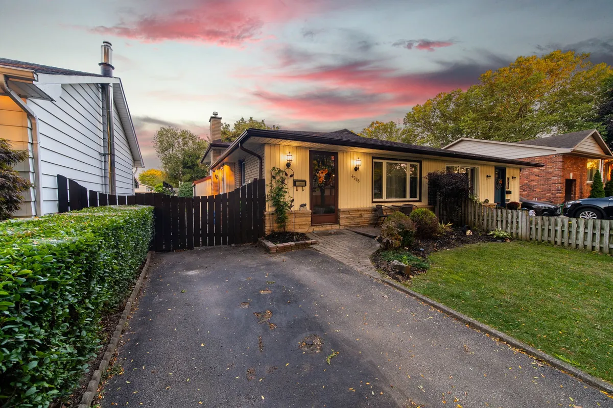 4228 York Drive, ON L2E 6Y4