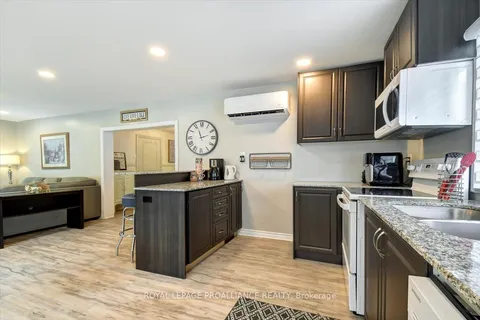 75 A & B Hughes Lane, ON K0K 3J0