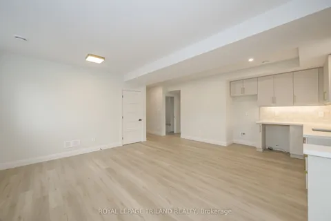 4225 Green Bend, ON N6P 1J9