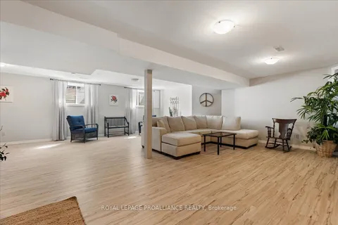 90 High Street, ON K0L 1L0