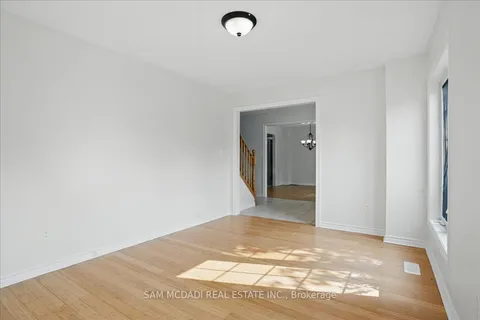 6 Valley Ridge Lane, ON L8N 2Z7