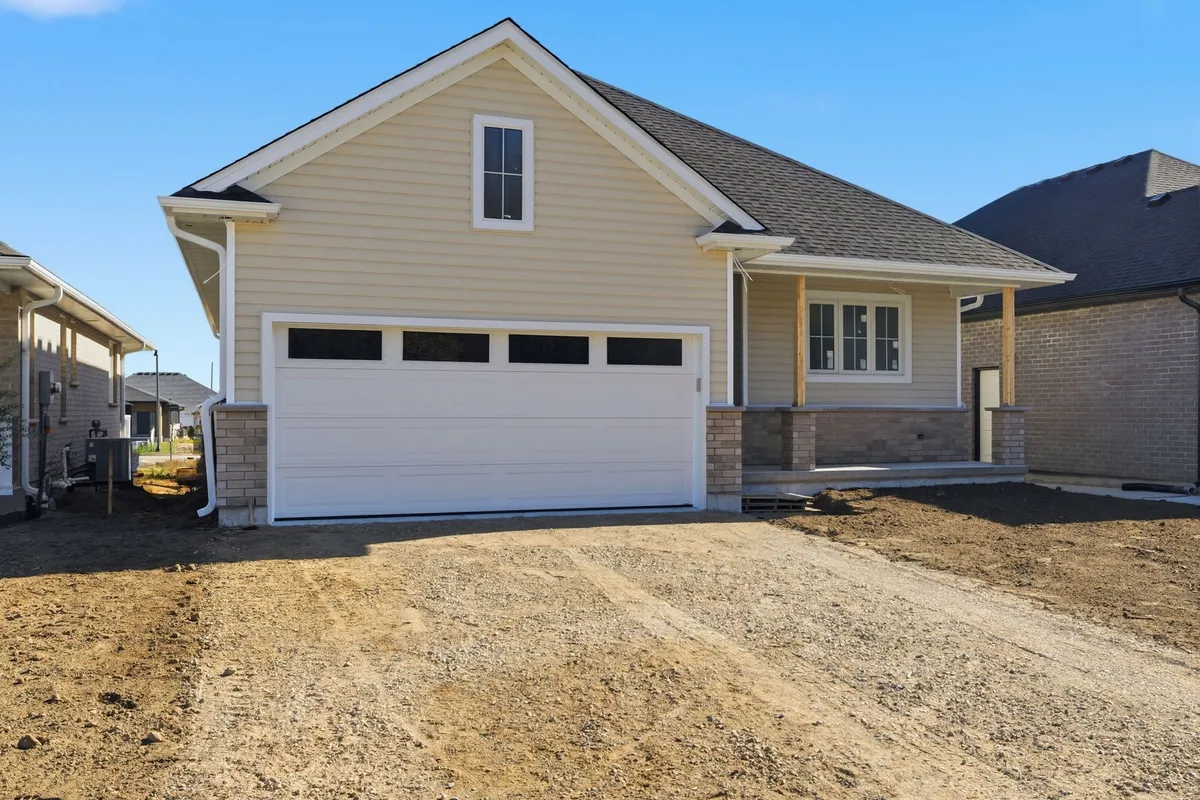 37 Ayrshire Avenue, ON N5P 3S6