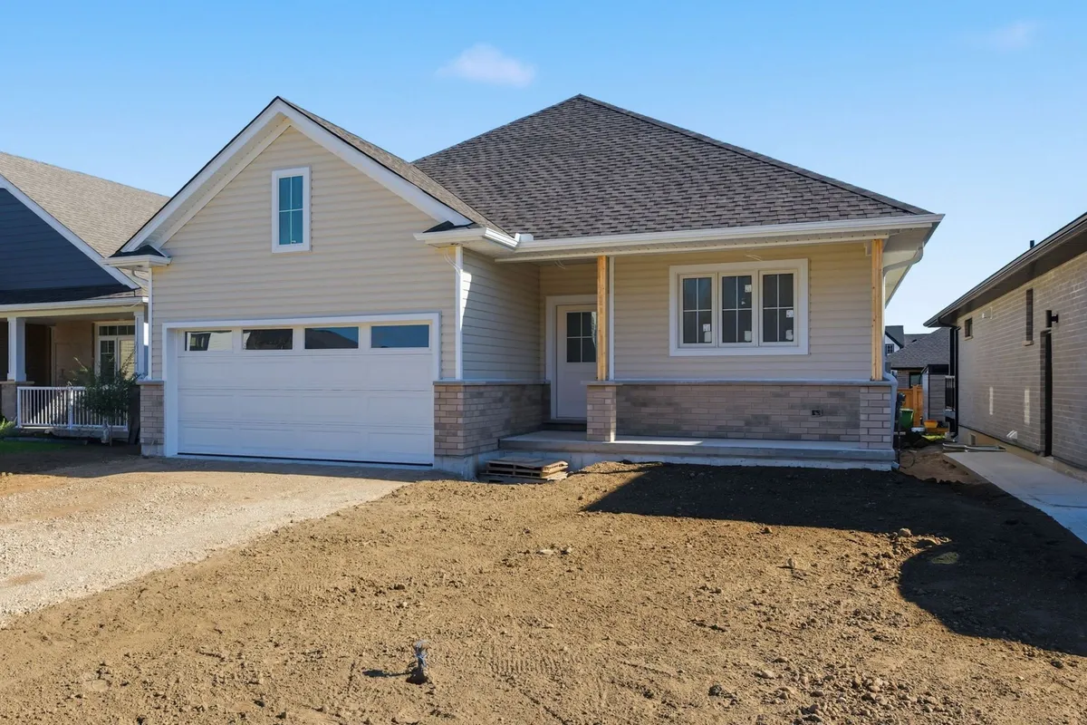 37 Ayrshire Avenue, ON N5P 3S6