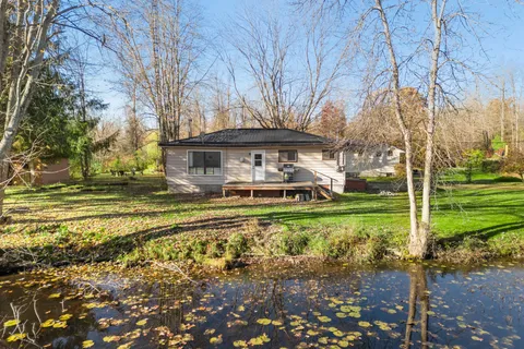 2095 2nd Line, ON K0L 1L0