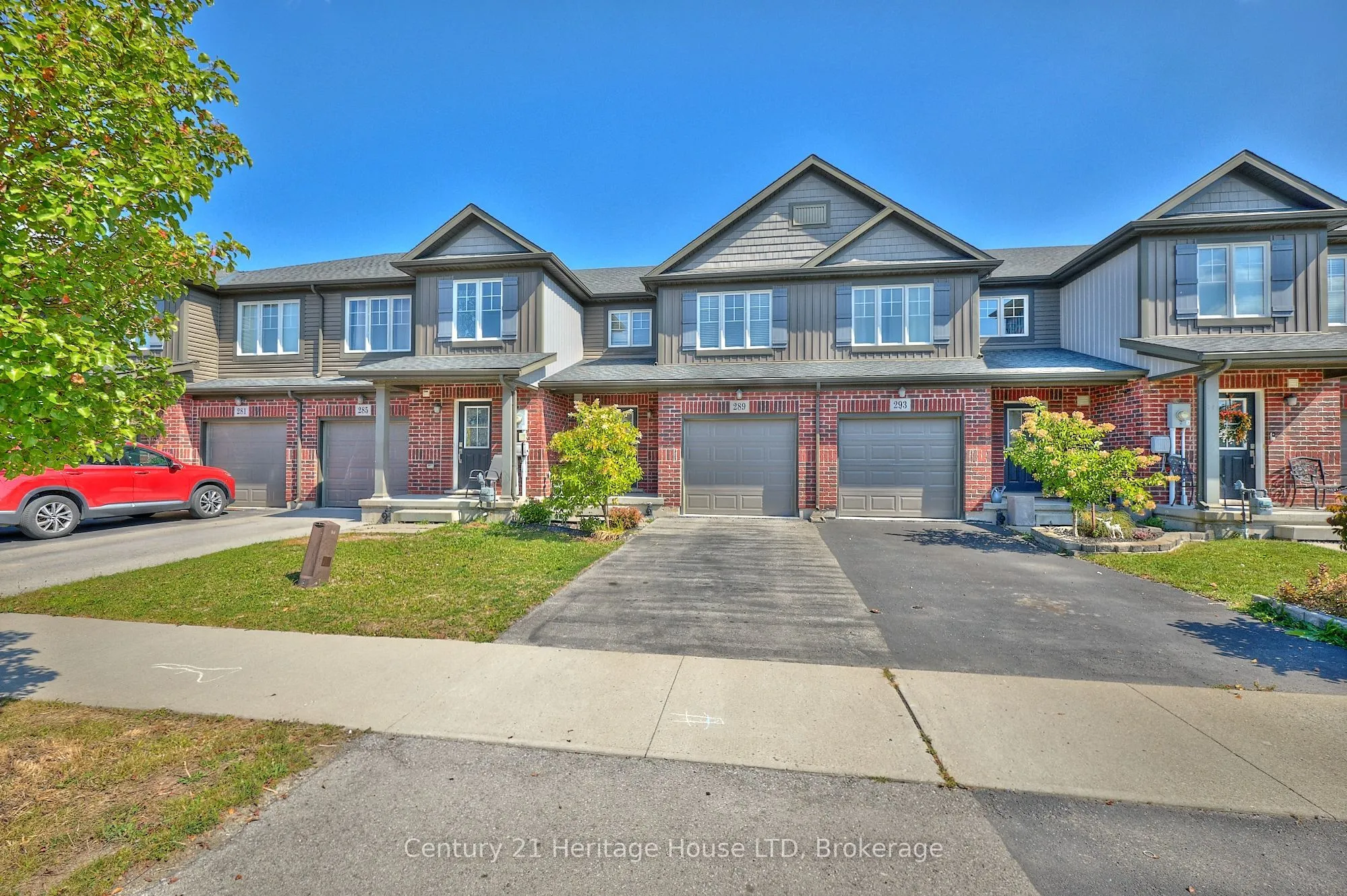 289 SILVERWOOD Avenue, ON L3C 0B7