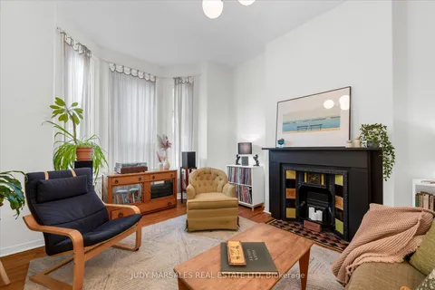 158 Wilson Street, ON L8R 1E2