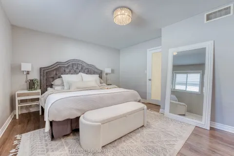 4335 St. Clair Avenue, ON N9H 2N3