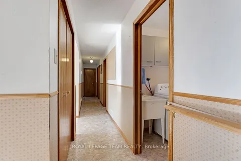 100 County Road 21 Road, ON K0E 1X0