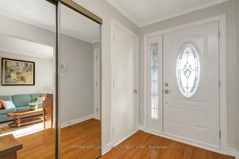 68 Pheasant Run Drive, ON K2J 2R4