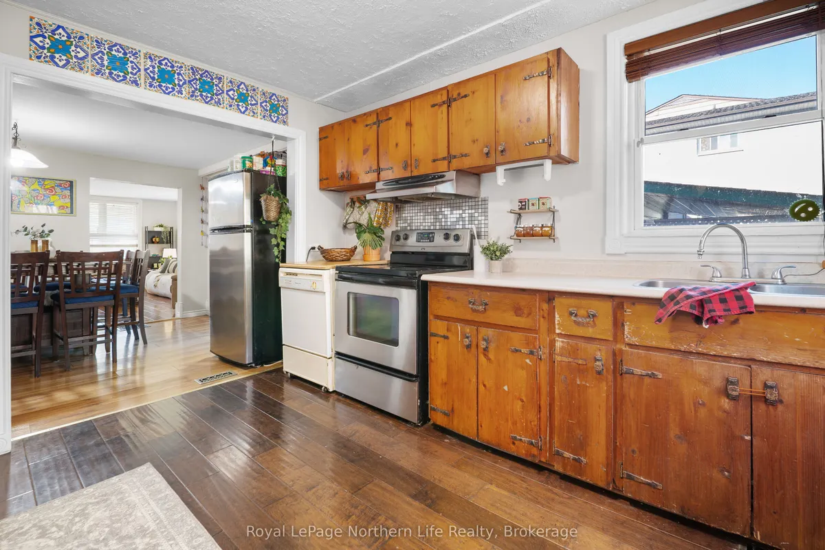 478 First Avenue, ON P1B 3C4