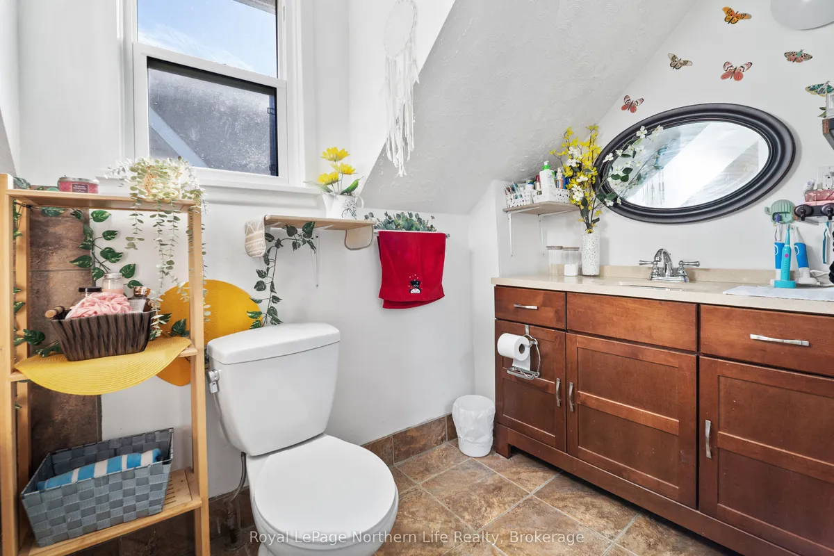 478 First Avenue, ON P1B 3C4