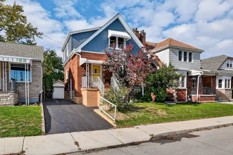 46 Weir Street, ON L8K 3A4