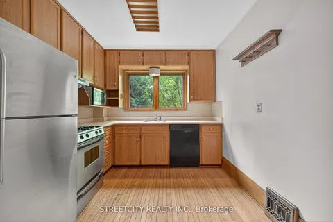 947 Maitland Street, ON N5Y 2X3